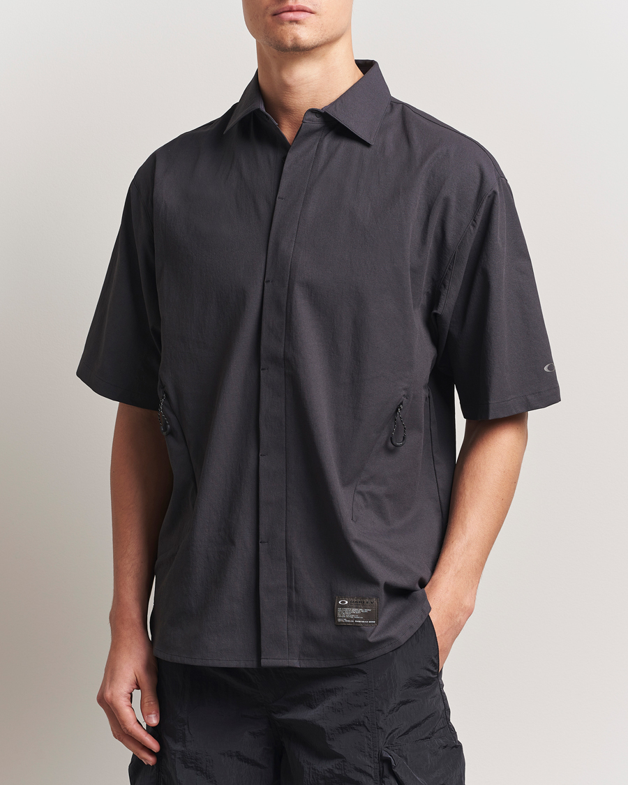 Uomini | Camicie | Oakley | Fuel Short Sleeve Shirt Phantom