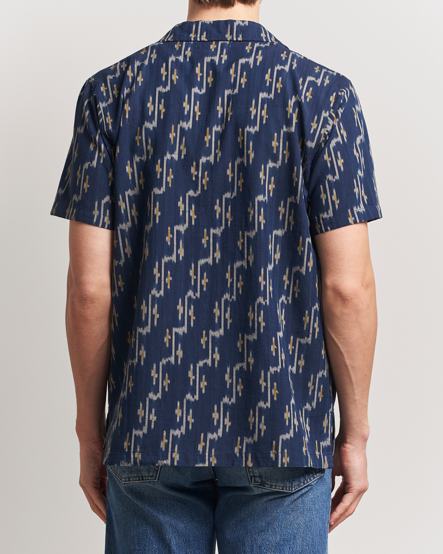 Uomini | Camicie | Nudie Jeans | Arvid Printed Short Sleeve Shirt Blueberry