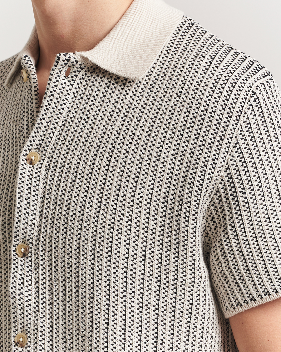Uomini | Camicie | LES DEUX | Easton Knitted Short Sleeve Shirt Ivory/Black