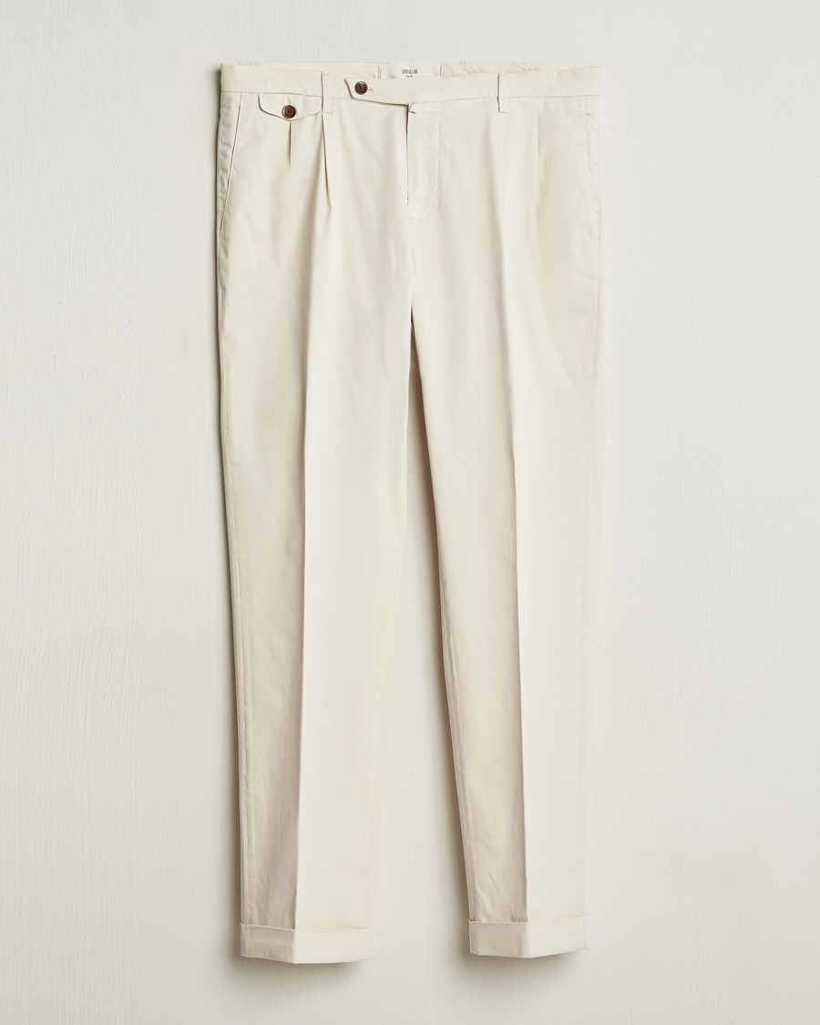 Uomini | Pantaloni | Briglia 1949 | Easy Fit Pleated Cotton Stretch Chino Cream