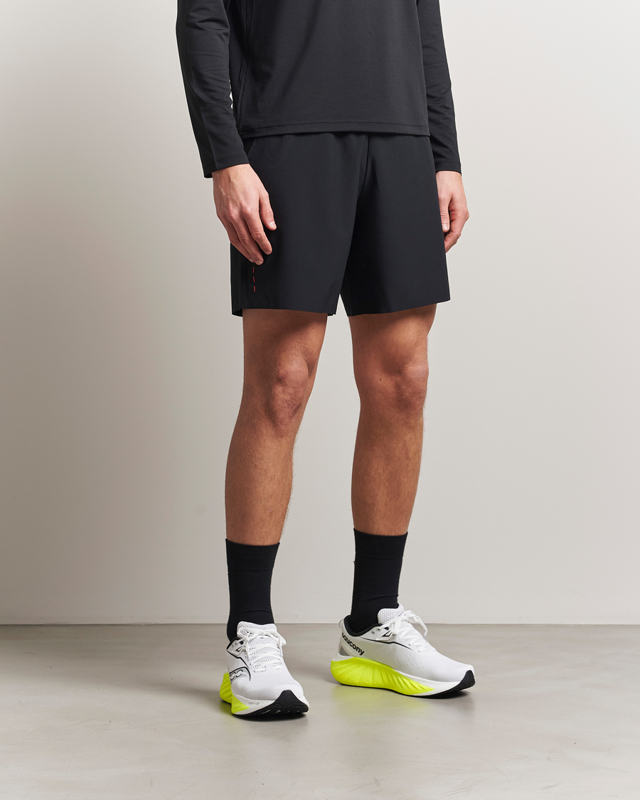 Uomini | Pantaloncini | Falke Sport | Perform Better Shorts Black