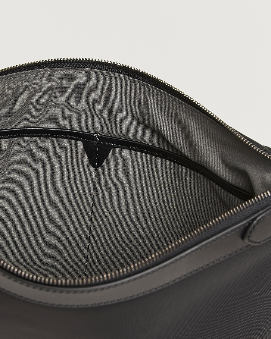 Uomini | Borse | Mismo | M/S Nylon Pouch Large Eclipse Black/Black