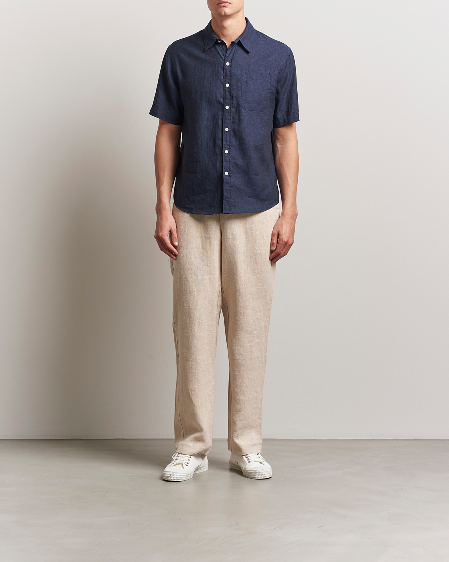 Uomini | Camicie | Colorful Standard | Garment Dyed Linen Short Sleeve Shirt Navy Blue
