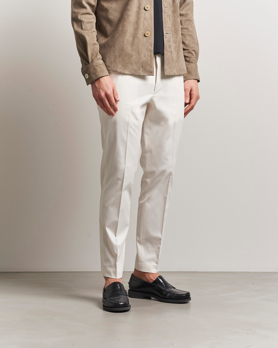 Uomini | Pantaloni | BOSS CAMEL | Kaiton Cotton Pleated Trousers Open White