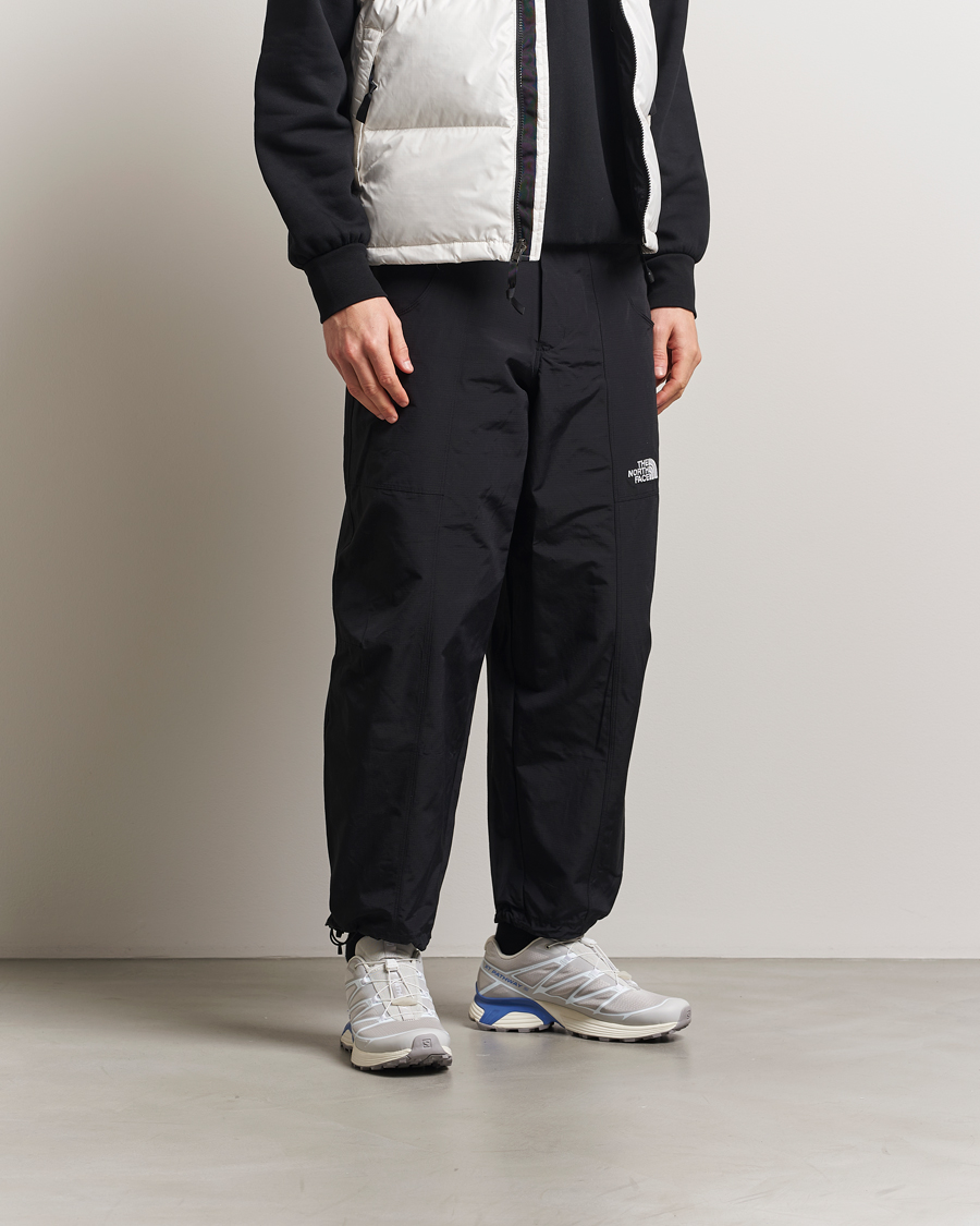 Uomini | Pantaloni | The North Face | NSE Pants Black