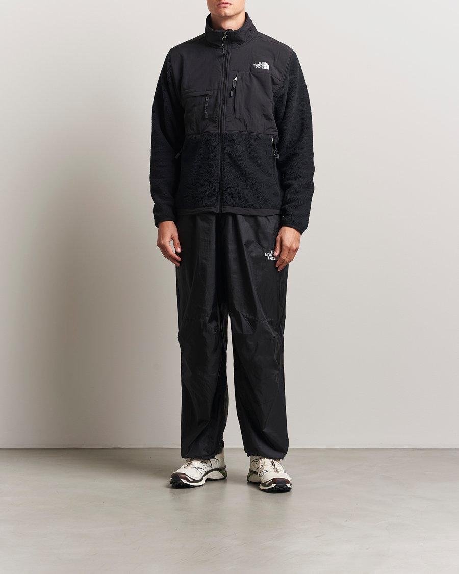 Uomini | Pantaloni | The North Face | NSE Wind Track Pants Black