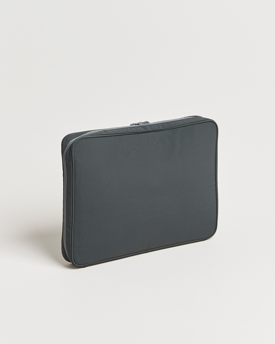 Uomini | mazi untitled Nylon Laptop Pouch 16 Inch Grey | mazi untitled | Nylon Laptop Pouch 16 Inch Grey