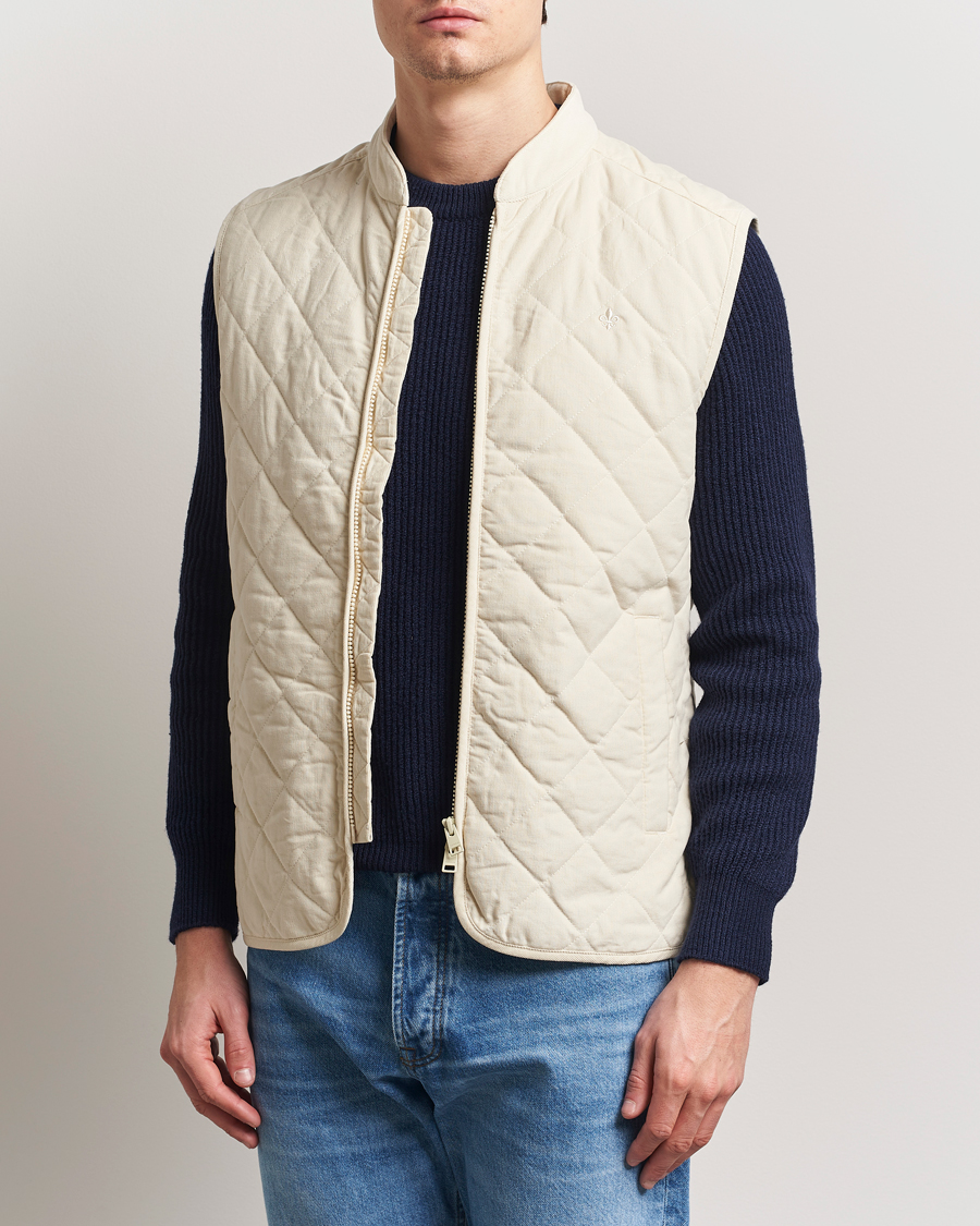 Uomini | Giacche | Morris | Teddy Quilted Cord Vest Khaki