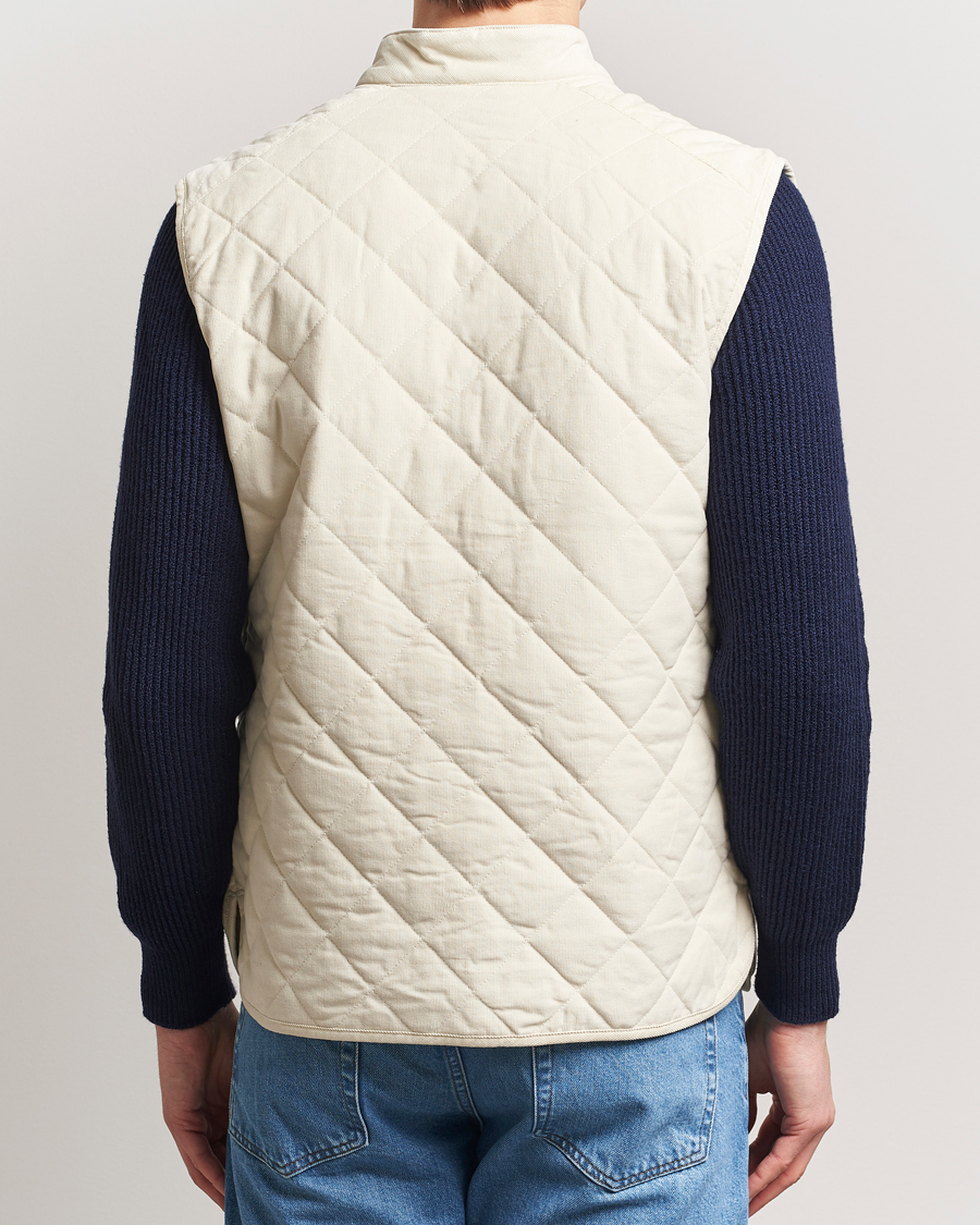Uomini | Giacche | Morris | Teddy Quilted Cord Vest Khaki