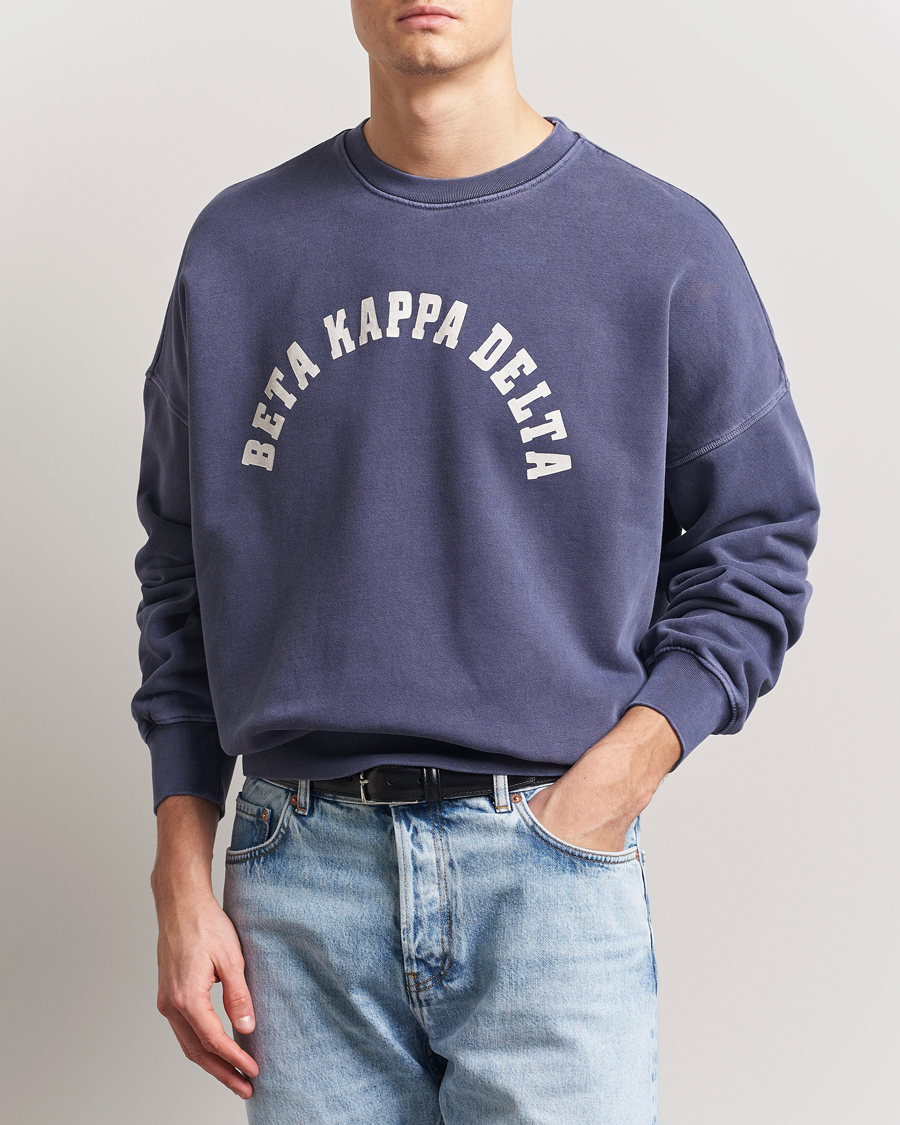 Uomini | Maglieria | GANT 240 Mulberry Street | Graphic Crew Neck Sweatshirt Dusty Blue Sea