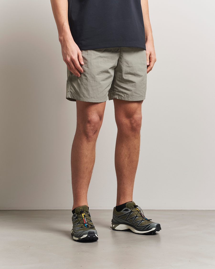 Uomini | Pantaloncini | Goldwin | Nylon Shorts Moon Mist