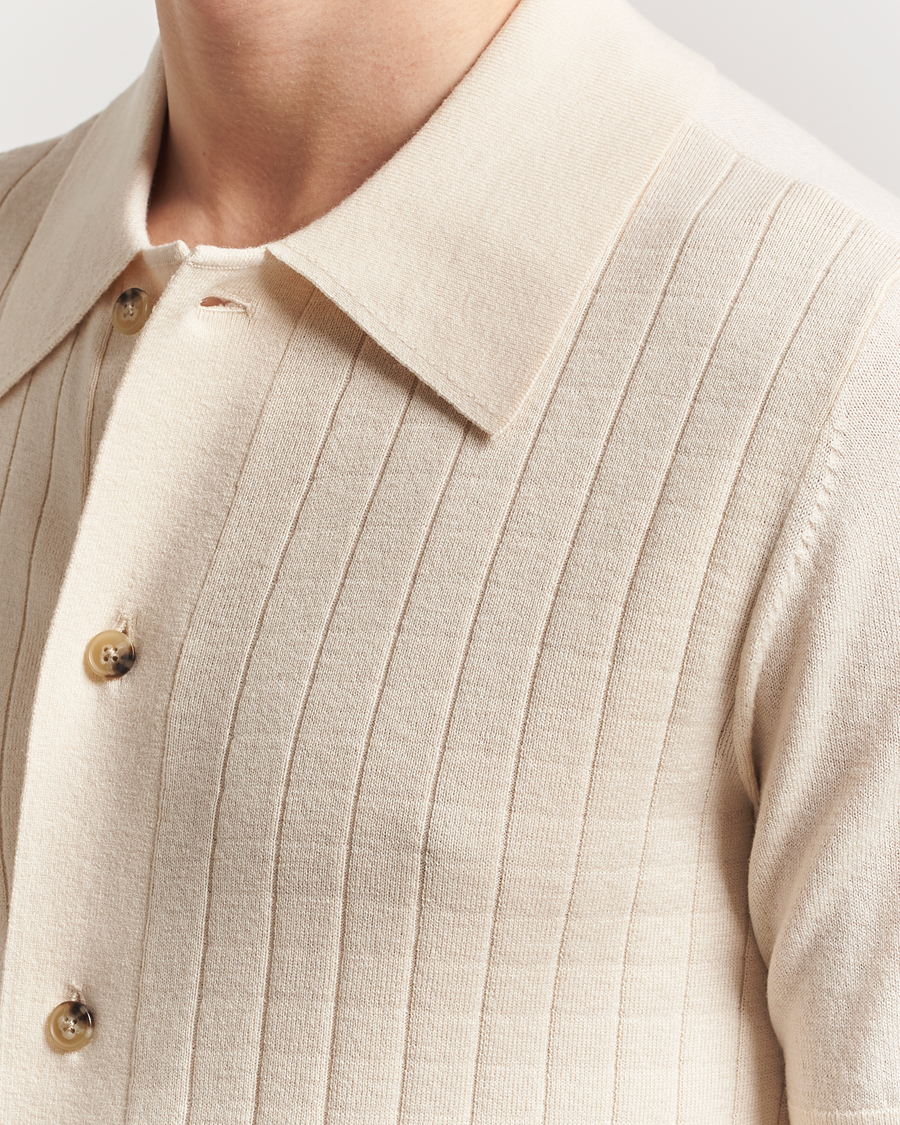 Uomini | Camicie | Tiger of Sweden | Araawen Knitted Short Sleeve Shirt Off White