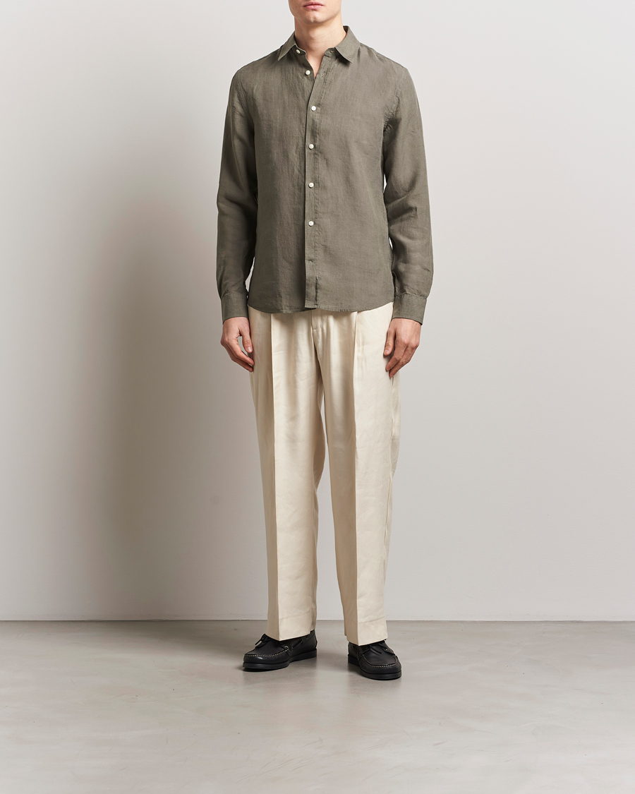 Uomini | Camicie | Tiger of Sweden | Spenser Linen Shirt Thyme Green