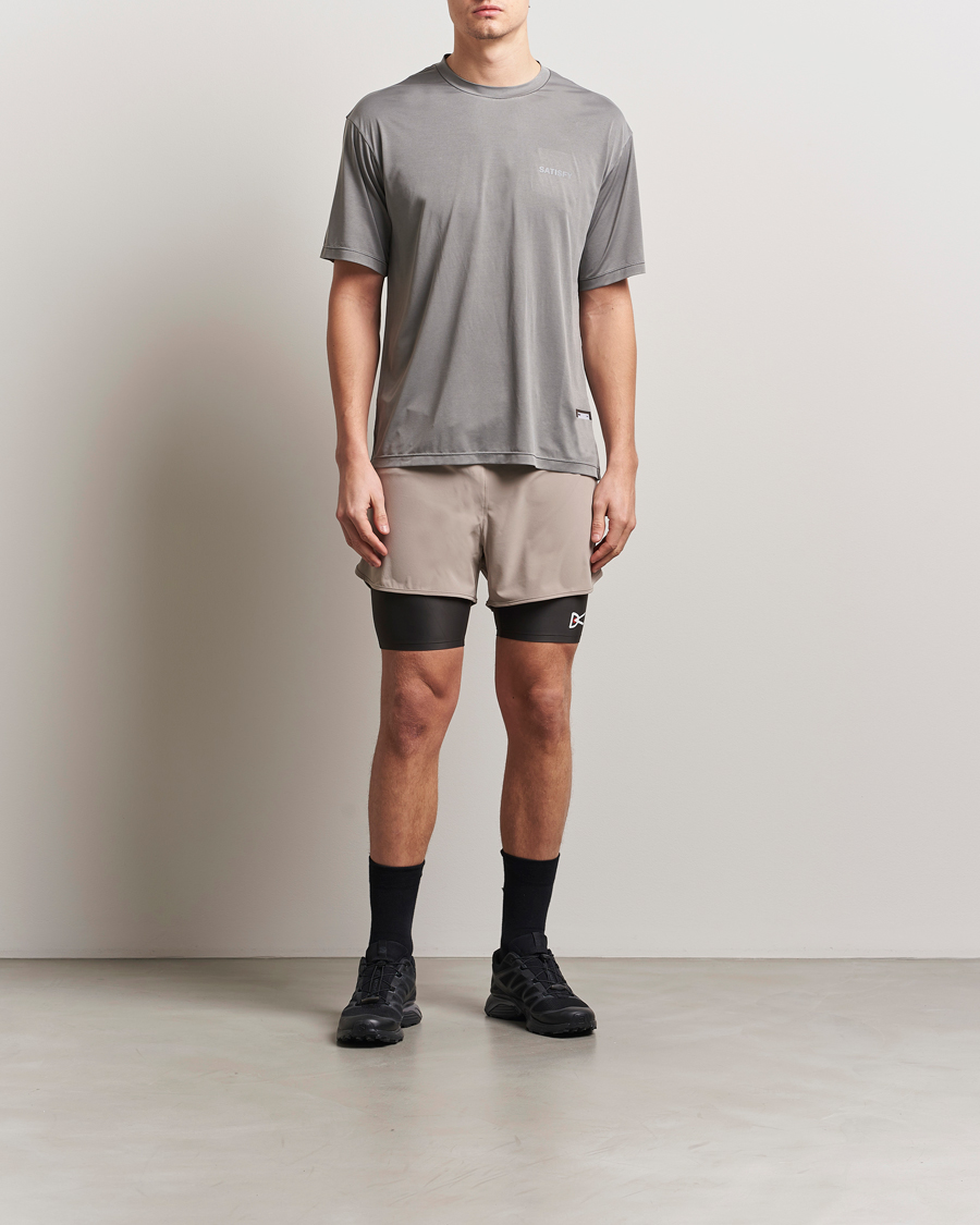 Uomini | Pantaloncini | District Vision | Layered Pocket Trail Shorts Khaki