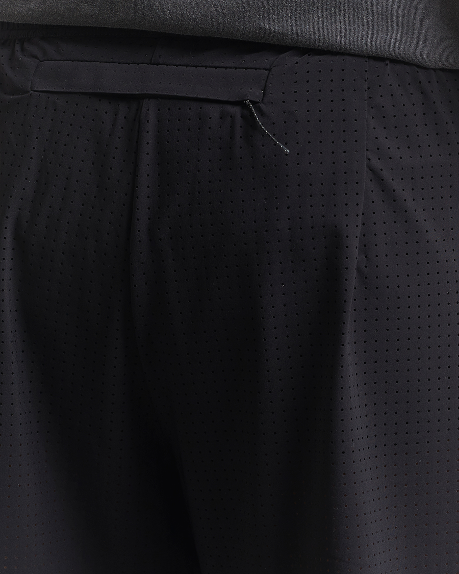 Uomini | Pantaloncini | Satisfy | Space-O 5 Inch Shorts Black