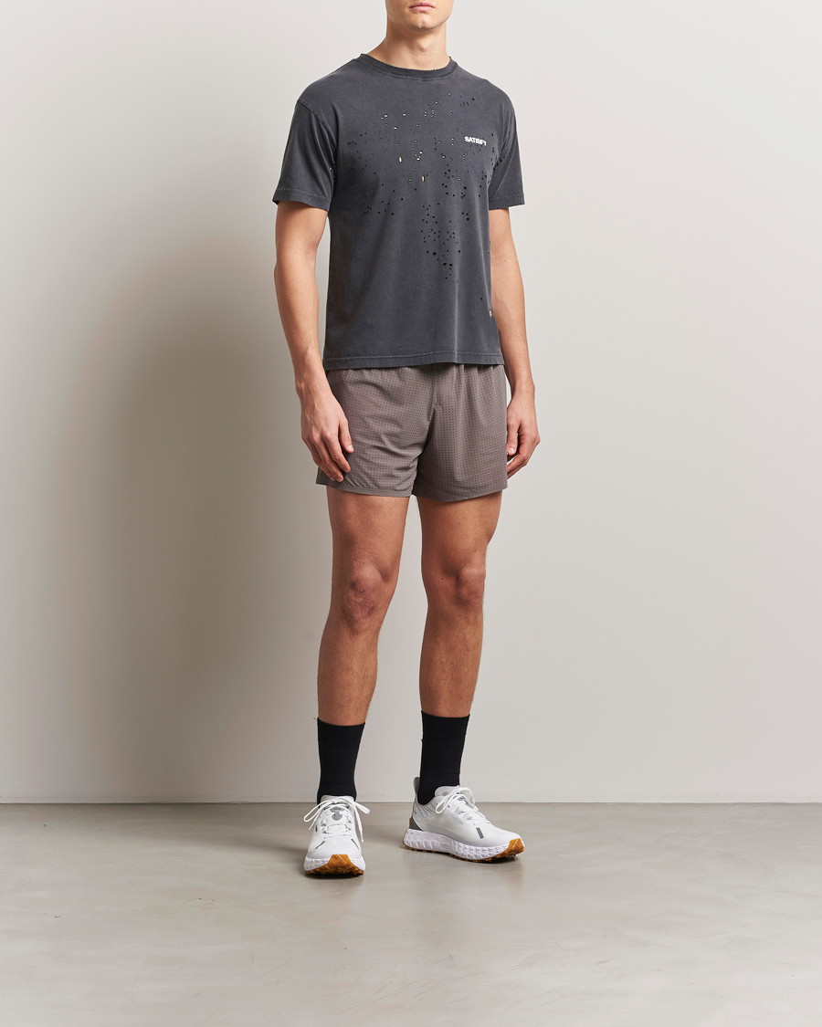 Uomini | Pantaloncini | Satisfy | Space-O 5 Inch Shorts Taupe
