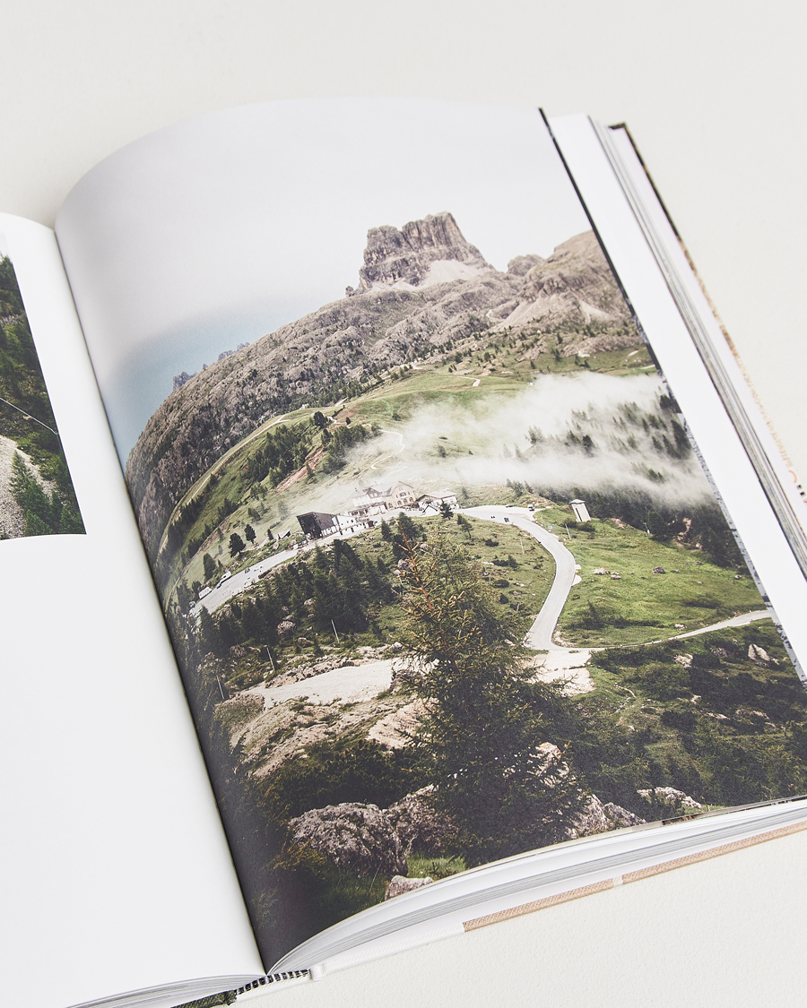 Uomini | Libri | New Mags | Off to the Alps – Italy