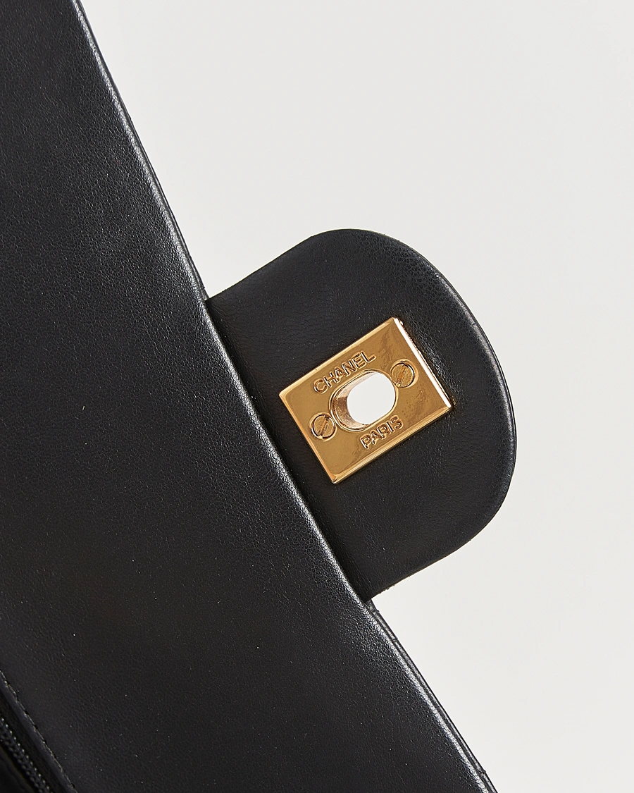 Uomini | Chanel Pre-Owned Classic Medium Double Flap Bag Lambskin Black | Chanel Pre-Owned | Classic Medium Double Flap Bag Lambskin Black