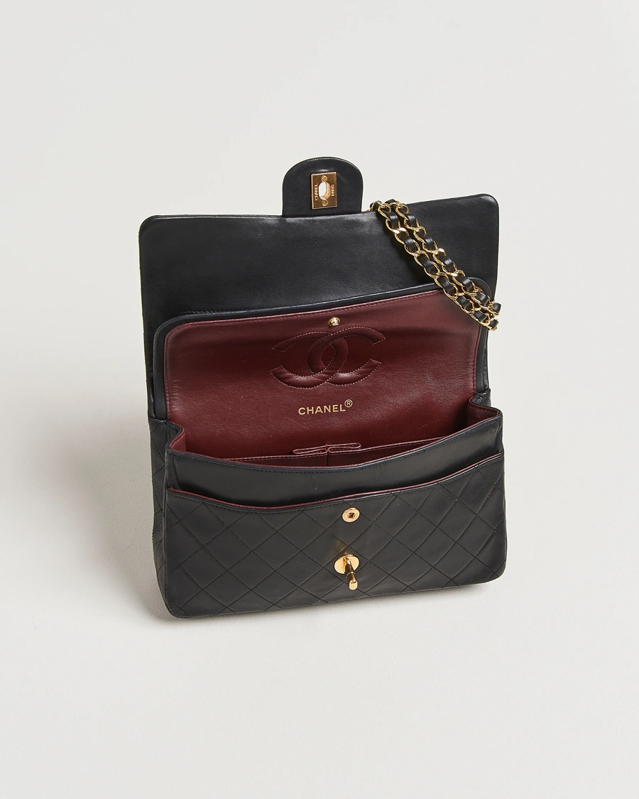 Uomini | Chanel Pre-Owned Classic Medium Double Flap Bag Lambskin Black | Chanel Pre-Owned | Classic Medium Double Flap Bag Lambskin Black