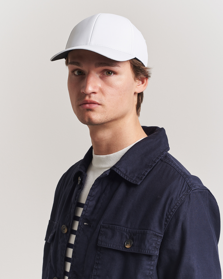 Uomini | Cappelli & Berretti | Varsity Headwear | Active Tech Cap White