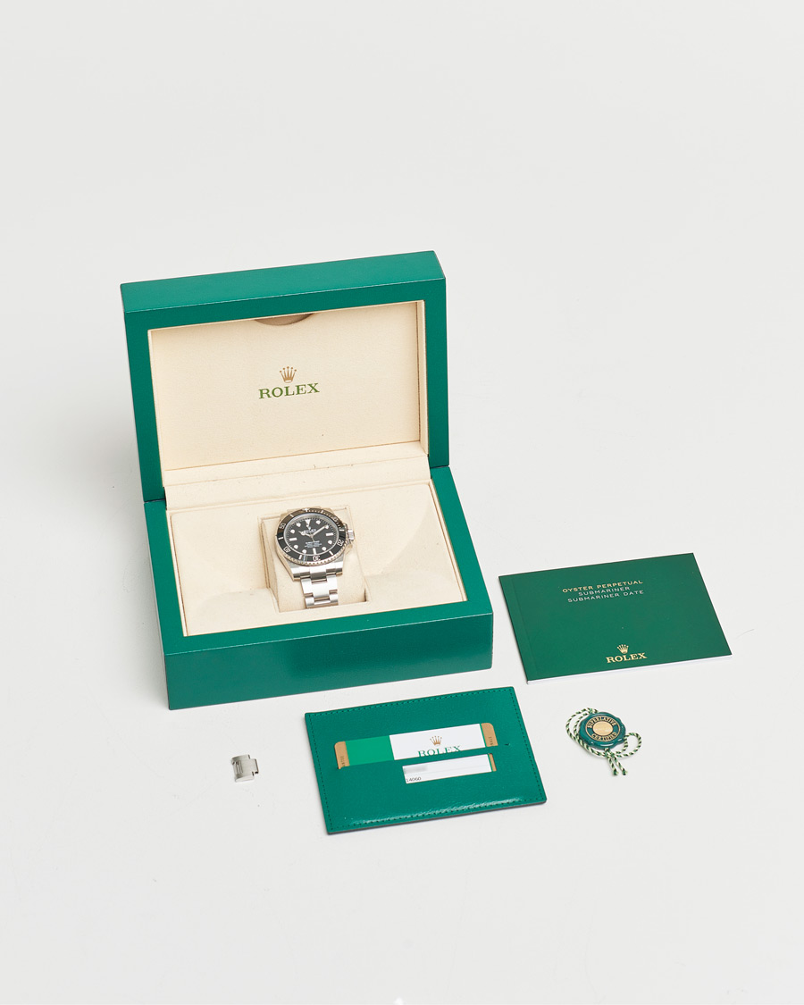Uomini | Pre-Owned & Vintage Watches | Rolex Pre-Owned | Submariner 114060 Oyster Perpetual