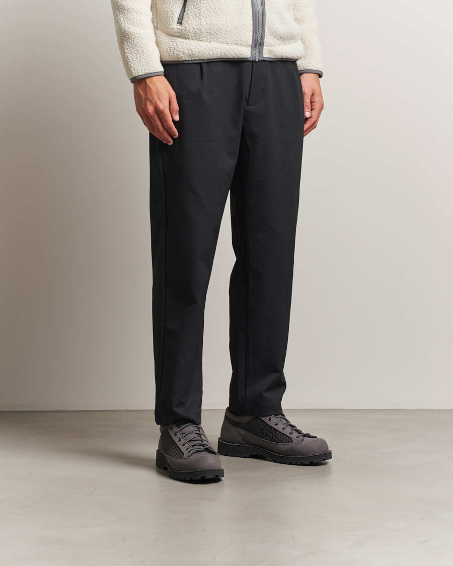 Uomini | Stivali | Danner | Field GORE-TEX Low Boot Grey Nubuck
