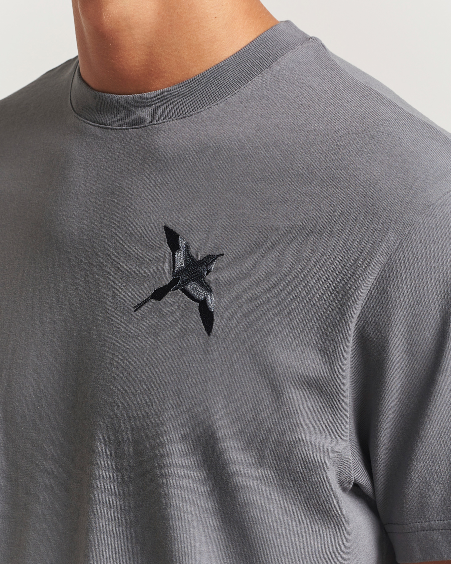 Uomini | T-shirt | Axel Arigato | Micro Bee Bird T-Shirt Steel Grey