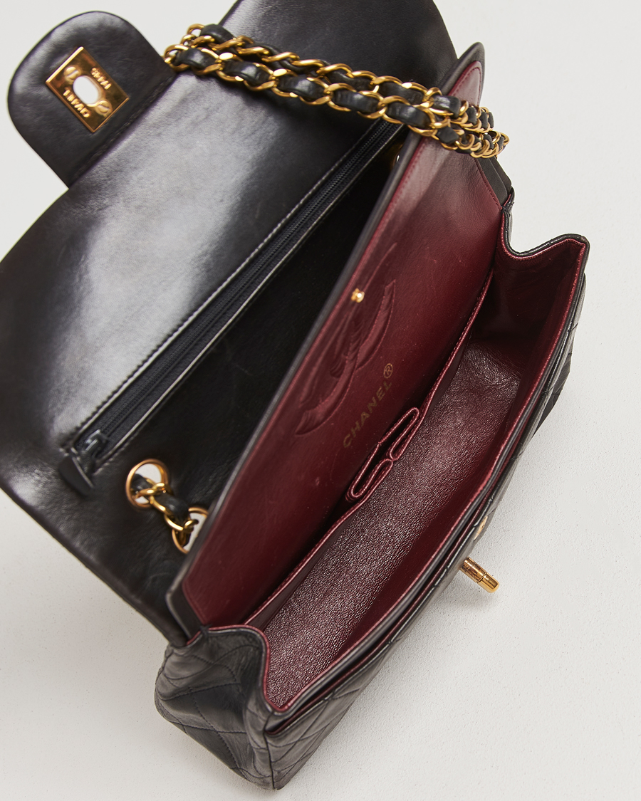 Uomini | Chanel Pre-Owned Classic Double Flap Medium Lambskin Black | Chanel Pre-Owned | Classic Double Flap Medium Lambskin Black