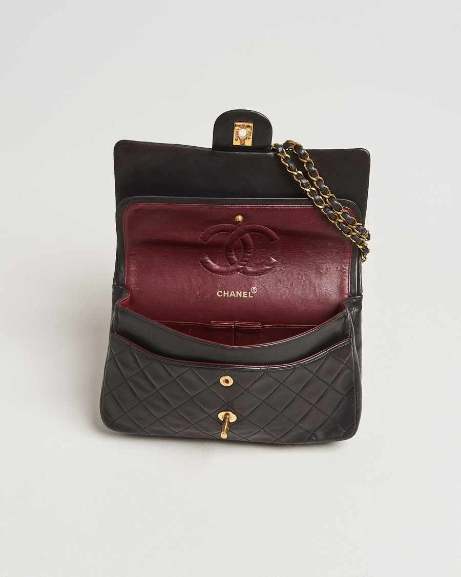 Uomini | Chanel Pre-Owned Classic Double Flap Medium Lambskin Black | Chanel Pre-Owned | Classic Double Flap Medium Lambskin Black