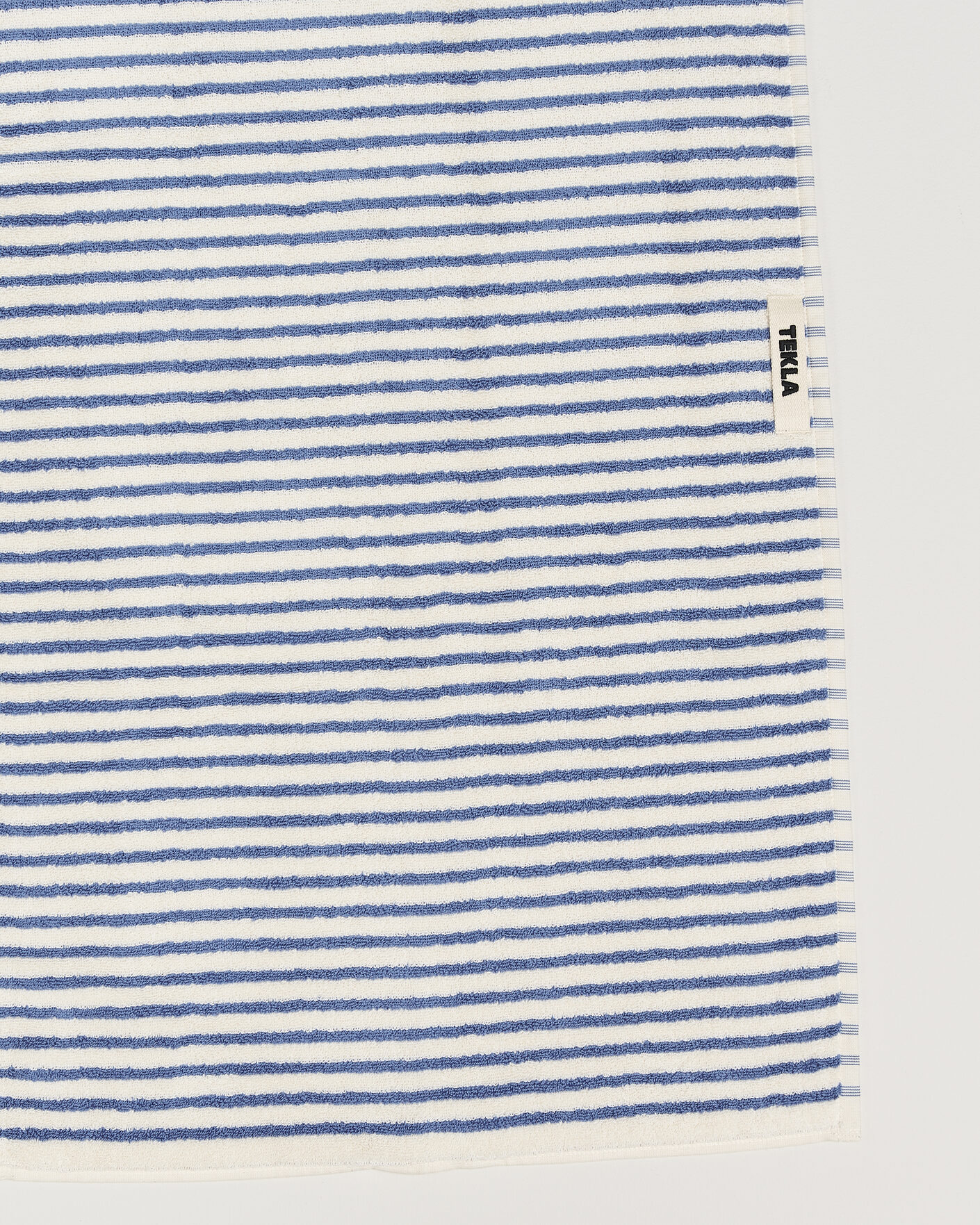 Uomini | Tessuti | Tekla | Organic Terry Hand Towel Coastal Blue Stripes