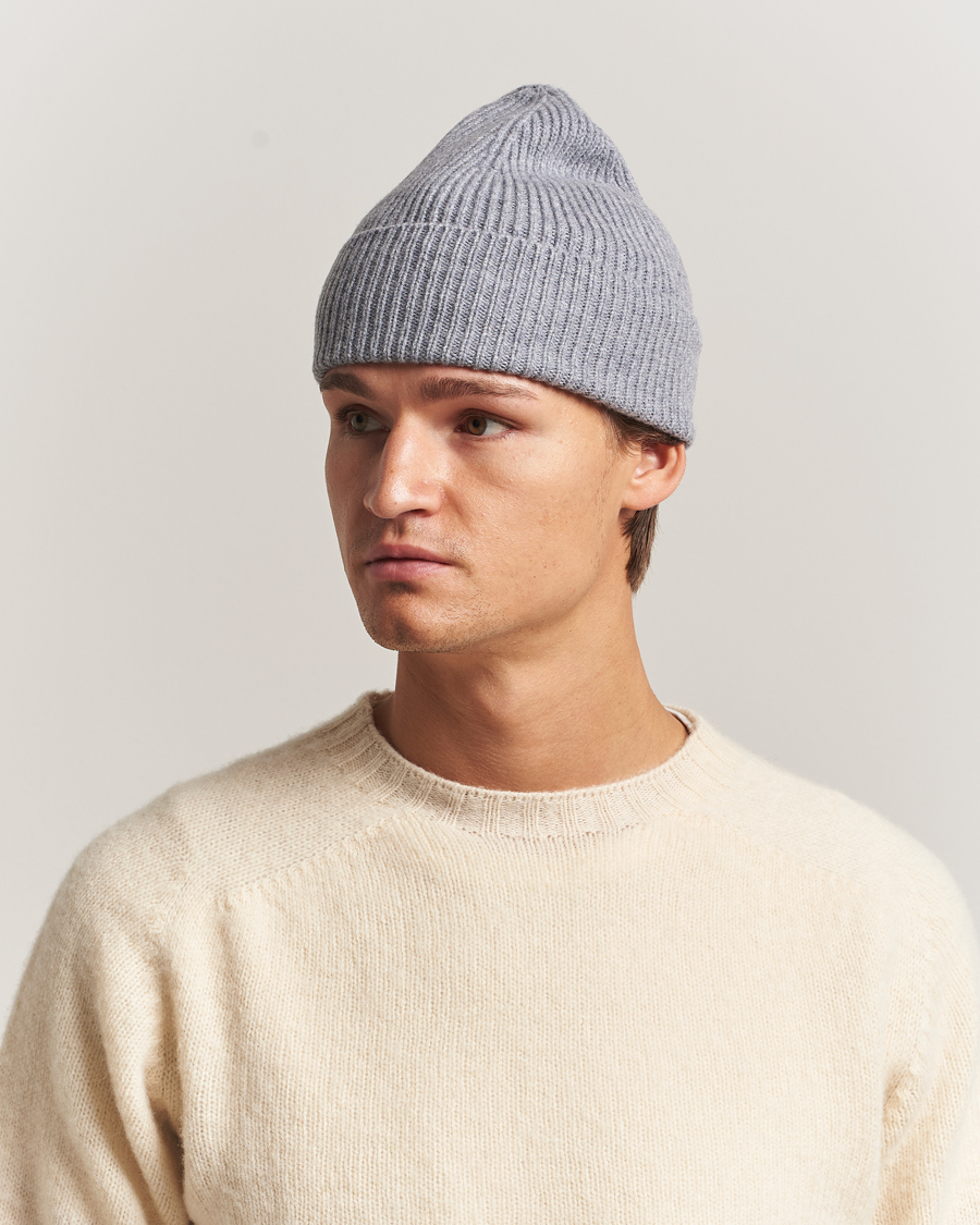 Uomini | Berretti | Amanda Christensen | Rib Knitted Merino Wool Cap Light Grey Melange