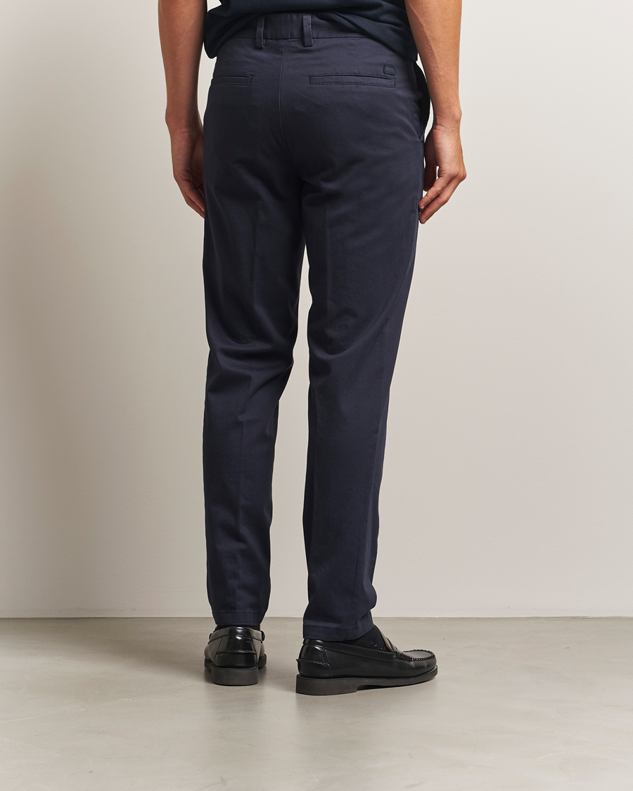 Uomini | Pantaloni | BOSS BLACK | Kane Brushed Cotton Pleated Trousers Dark Blue