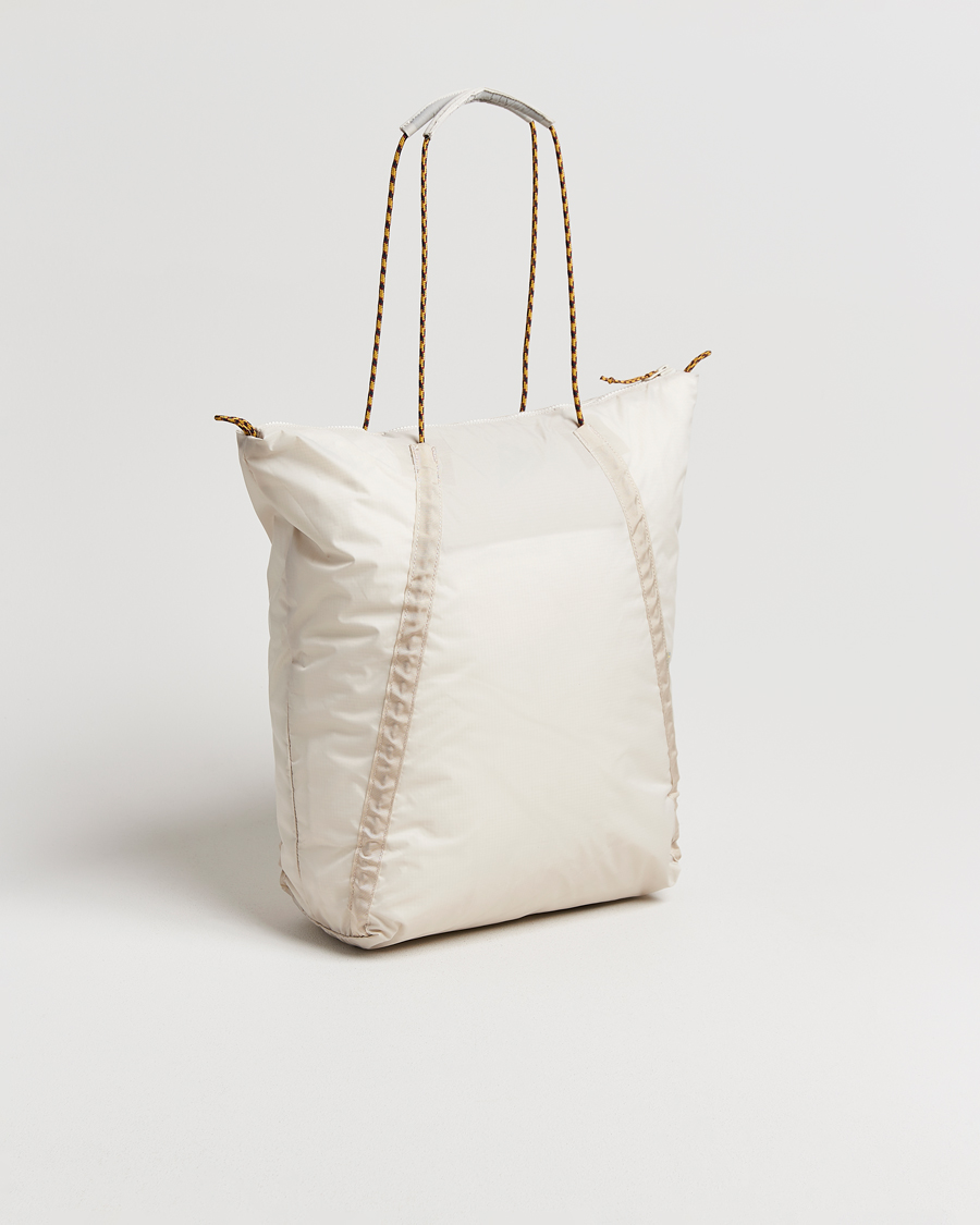 Uomini | Borse | Klättermusen | Gebo 23L Lightweight Totebag Putty Grey