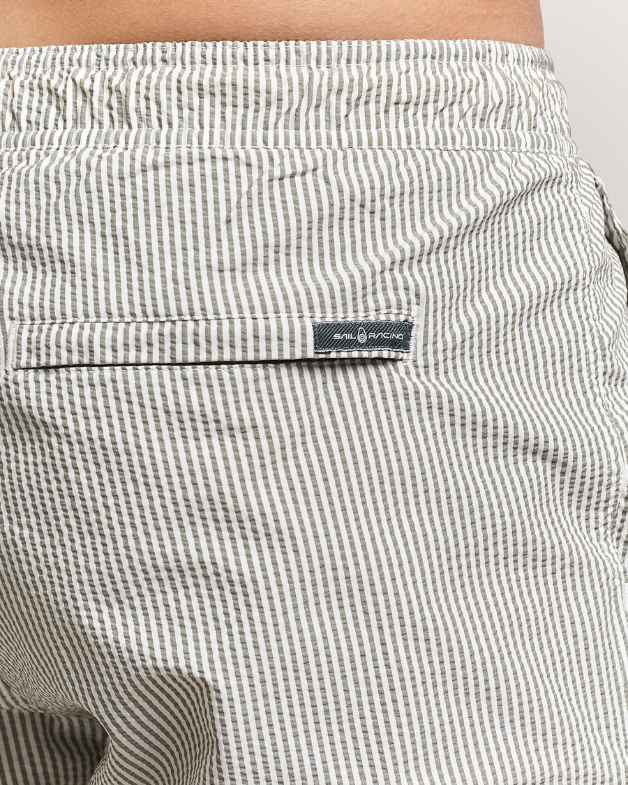 Uomini | Costumi da bagno | Sail Racing | Tornado Striped Swimshorts Green/White