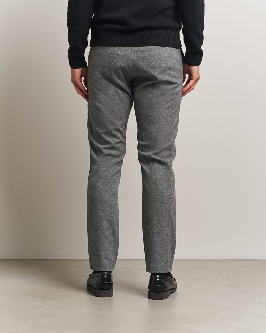Uomini | Pantaloni | NN07 | Theo Brushed Cotton Trousers Dark Grey