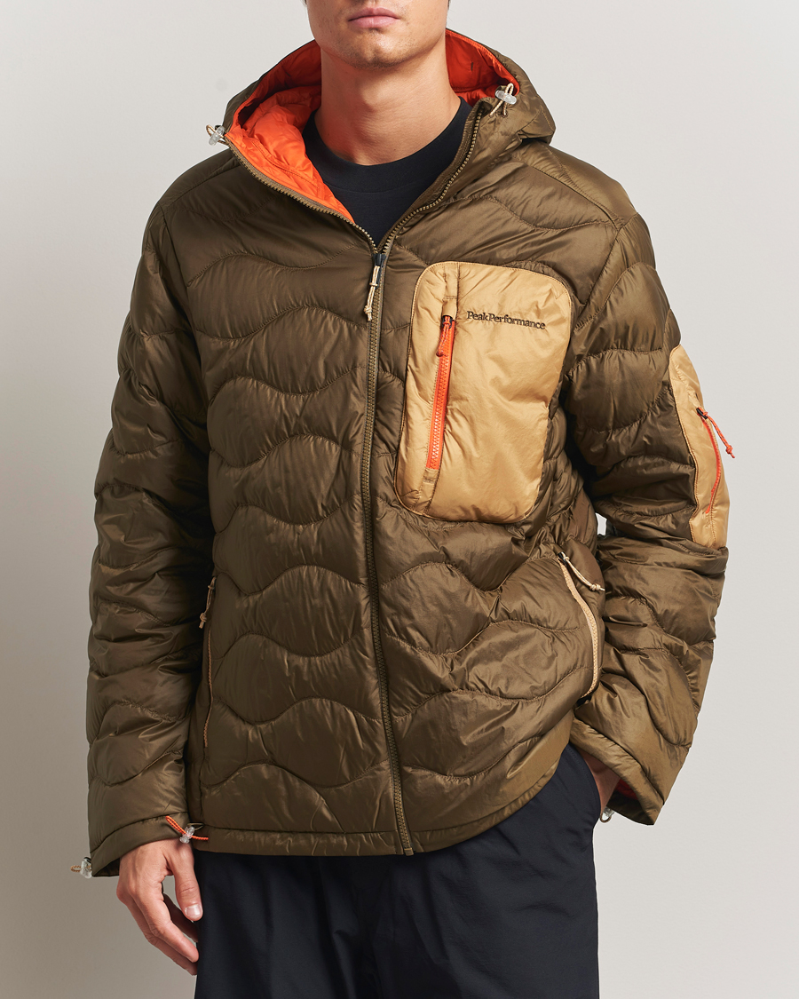 Uomini | Giacche | Peak Performance | Helium Utility Down Hooded Jacket Meadow Moss/Sierra Sand