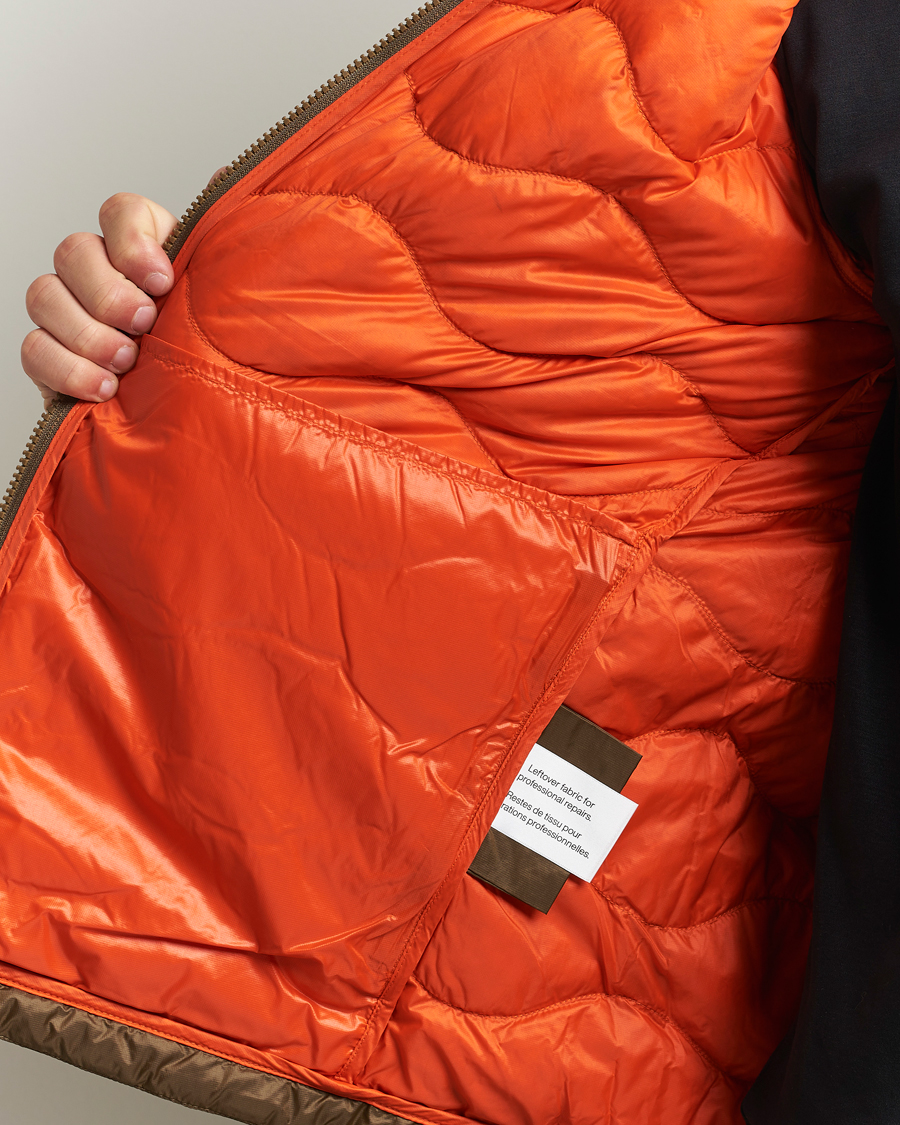 Uomini | Giacche | Peak Performance | Helium Utility Down Hooded Jacket Meadow Moss/Sierra Sand