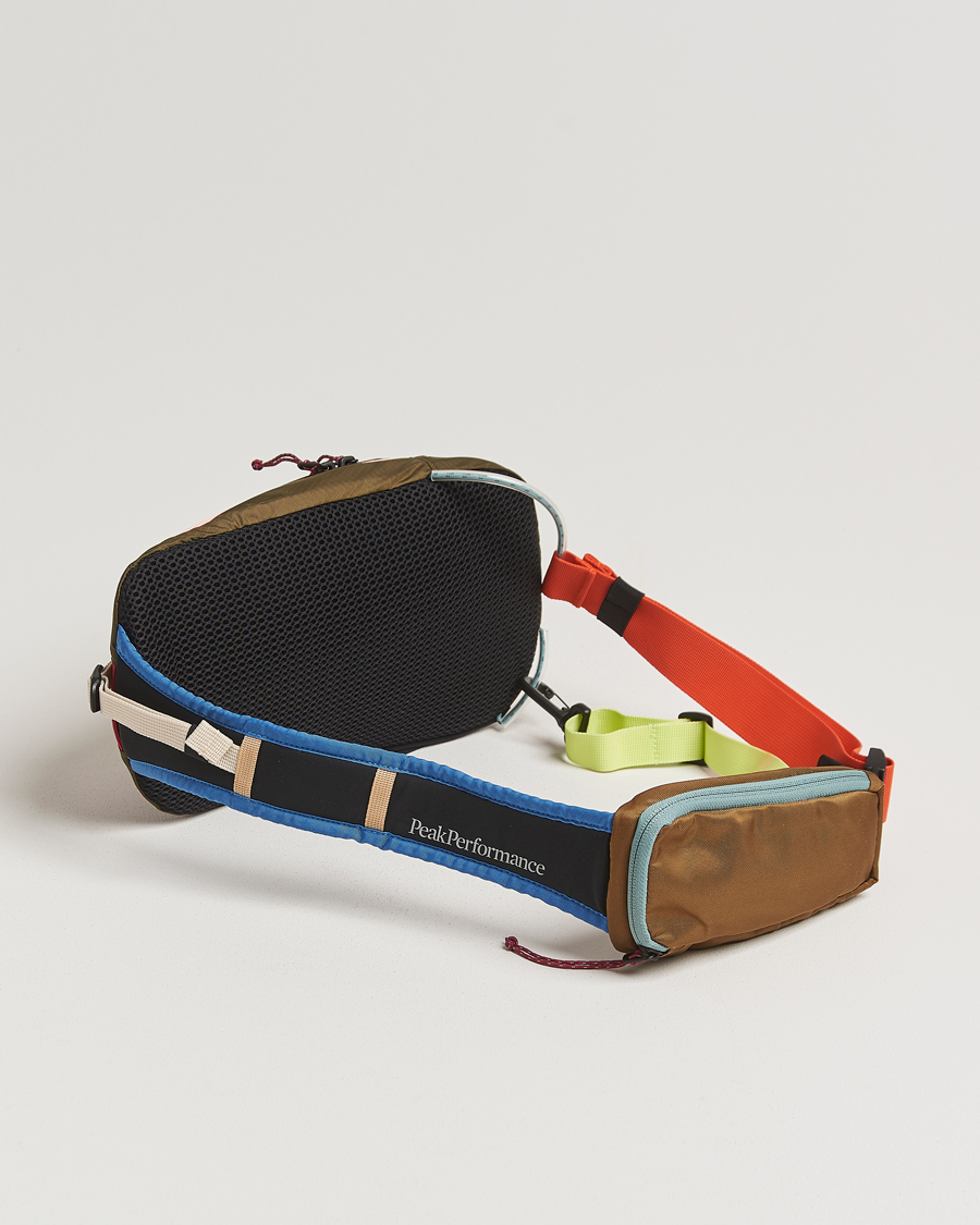 Uomini | Peak Performance Outdoor Slingbag Meadow Moss | Peak Performance | Outdoor Slingbag Meadow Moss