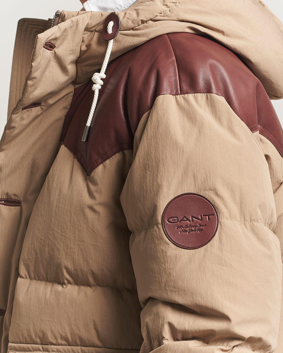 Uomini | Giacche | GANT 240 Mulberry Street | Cotton Down Hooded Jacket Carmel Beige