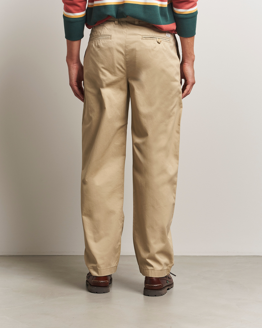Uomini | Pantaloni | GANT 240 Mulberry Street | Relaxed Fit Cotton Twill Chinos Woody Beige