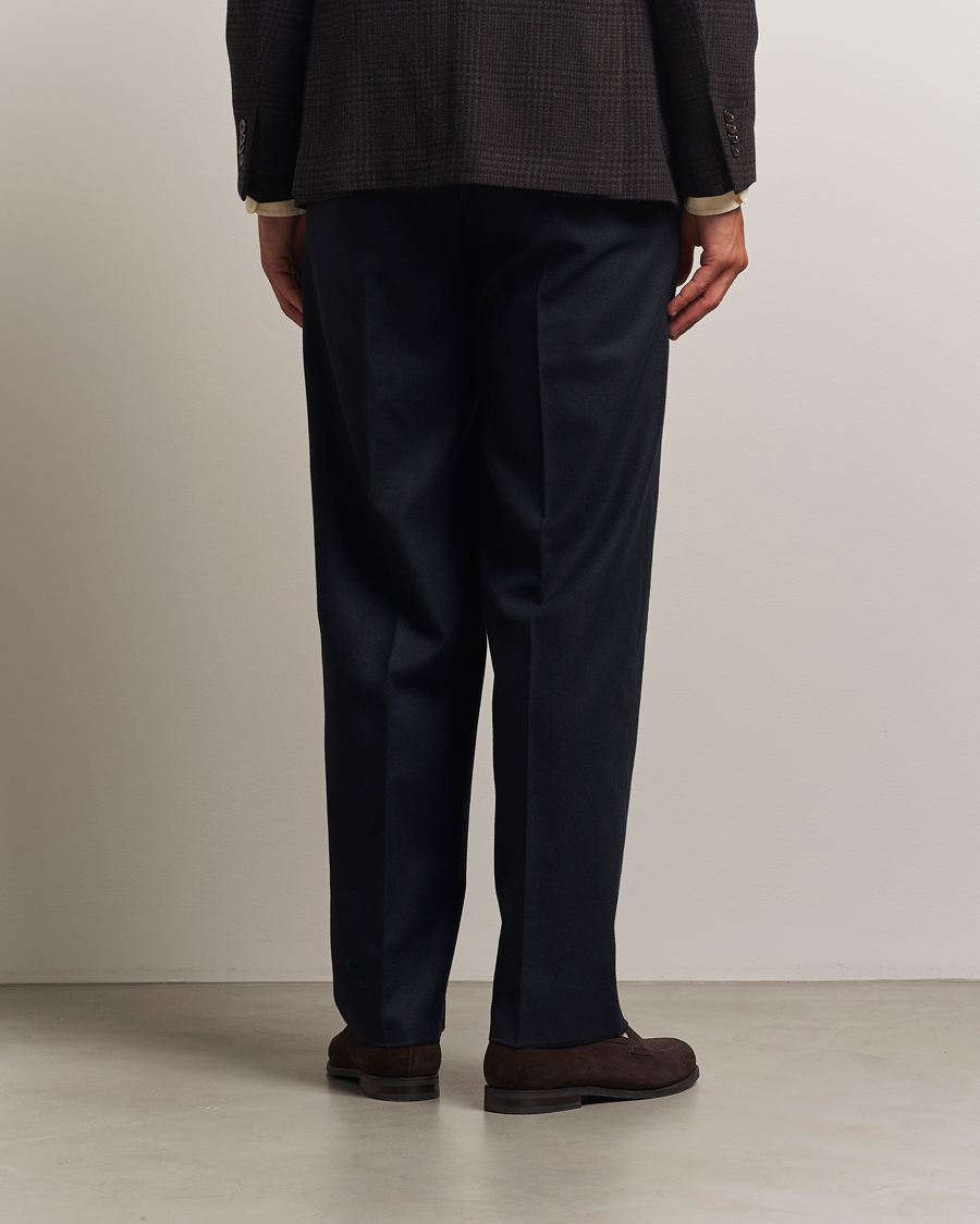 Uomini | Pantaloni | Boglioli | Pleated Flannel Trousers Navy