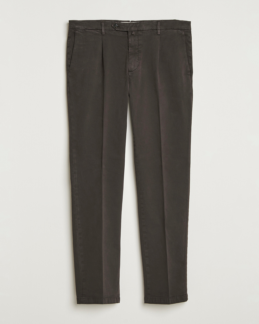 Uomini | Pantaloni | Briglia 1949 | Easy Fit Pleated Cotton Stretch Chino Dark Brown