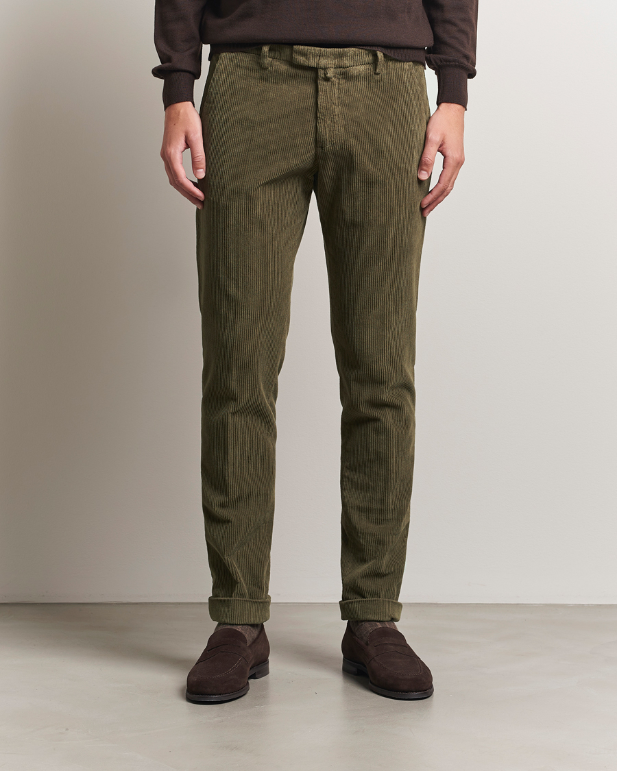 Uomini | Pantaloni | Briglia 1949 | Slim Fit Corduroy Trousers Dark Green