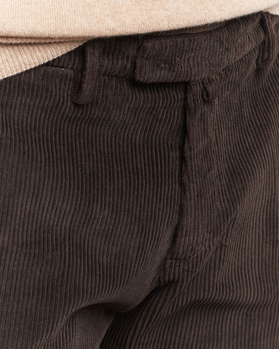 Uomini | Pantaloni | Briglia 1949 | Slim Fit Corduroy Trousers Dark Brown