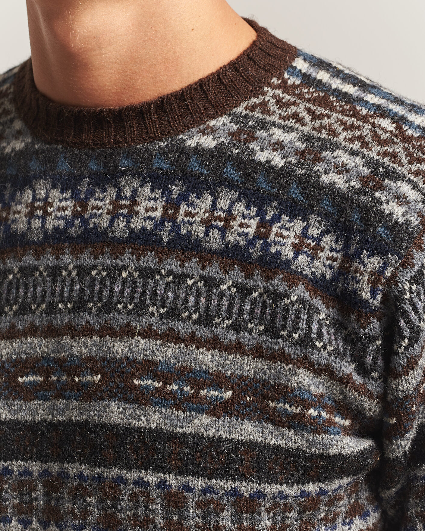 Uomini | Maglieria | Jamieson's of Shetland | Jamiesons Of Shetland All Over Fair Isle Pullover Crew Neck Brown