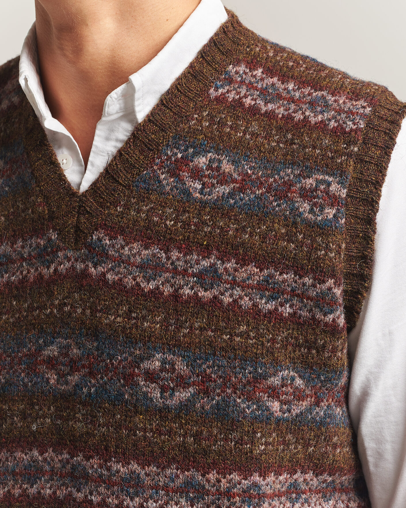 Uomini | Maglieria | Jamieson's of Shetland | Jamiesons Of Shetland All Over Fair Isle Slipover Moss Green