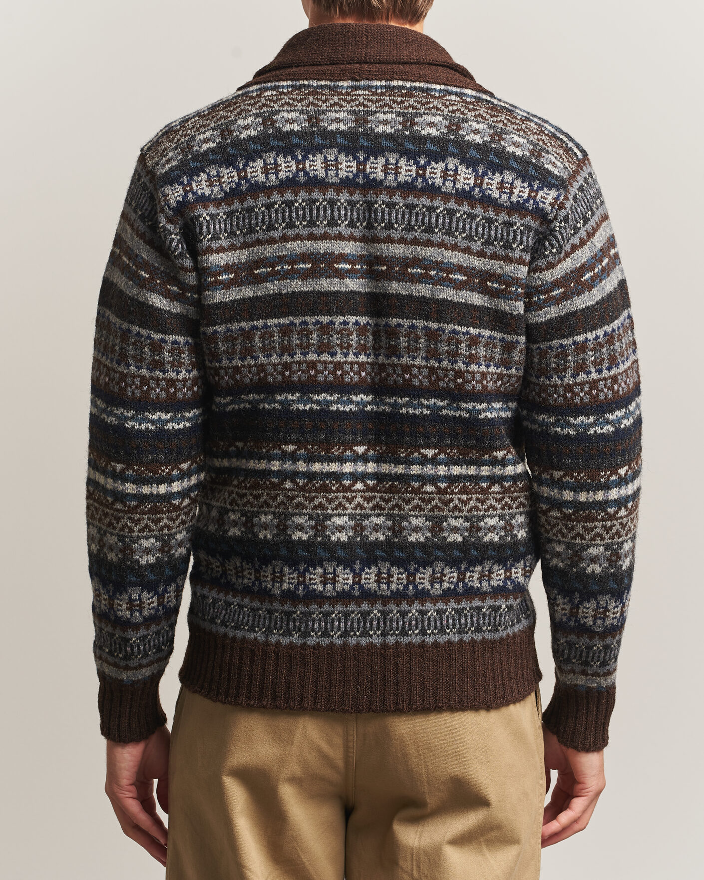 Uomini | Maglieria | Jamieson's of Shetland | Jamiesons Of Shetland All Over Fair Isle Shawl Collar Cardigan Brown