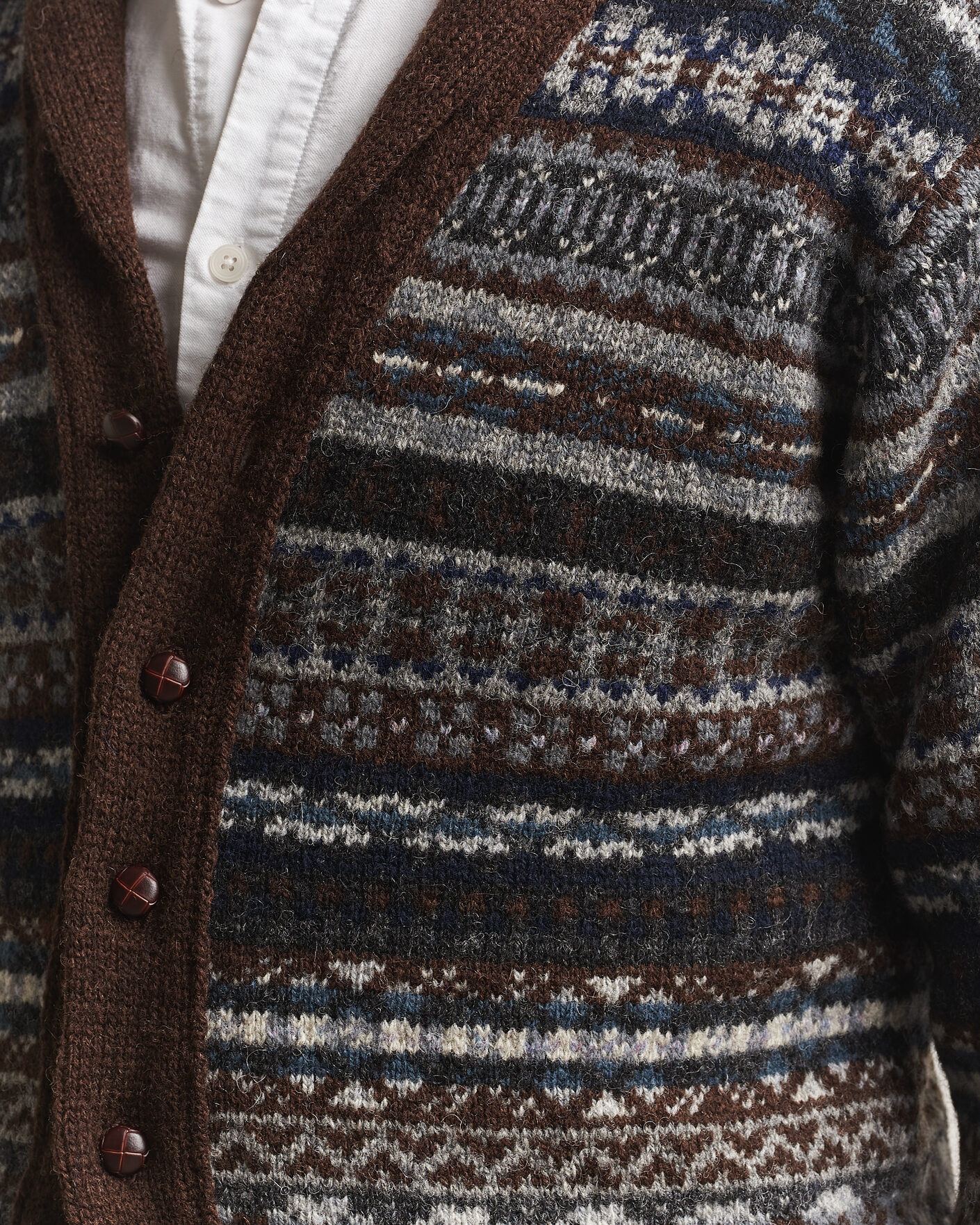 Uomini | Maglieria | Jamieson's of Shetland | Jamiesons Of Shetland All Over Fair Isle Shawl Collar Cardigan Brown
