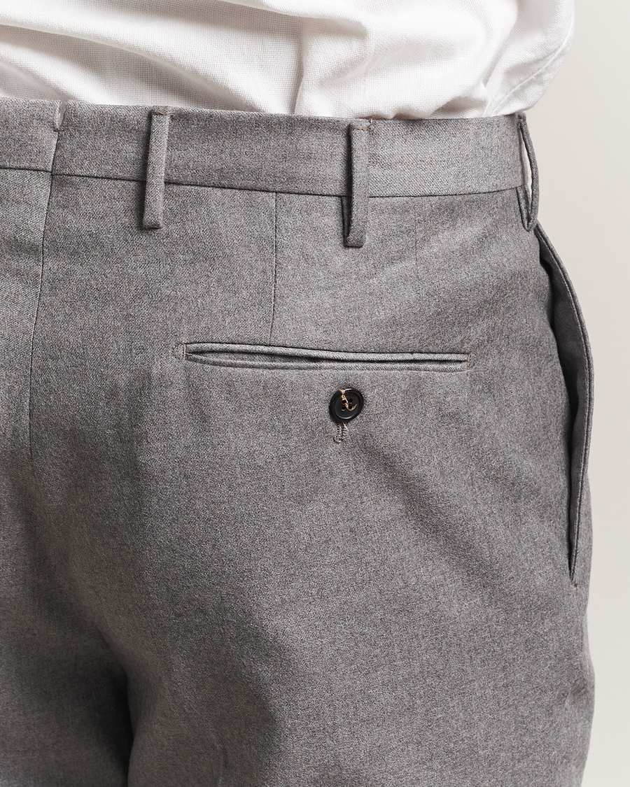 Uomini | Pantaloni | Incotex | Regular Fit Worsted Flannel Trousers Light Grey