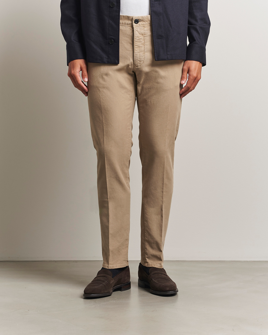 Uomini | Pantaloni | Incotex | Slim Fit Garment Dyed Slacks Beige